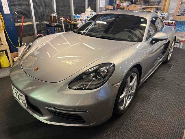 Porsche 718 CAYMAN 2017 — фото автомобиля 1
