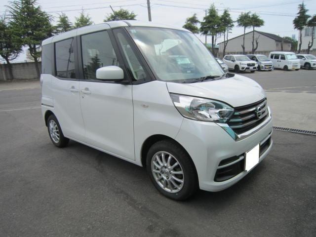 Nissan DAYZ ROOX 2017 — фото автомобиля