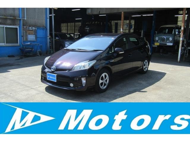 Toyota PRIUS 2014 — фото автомобиля