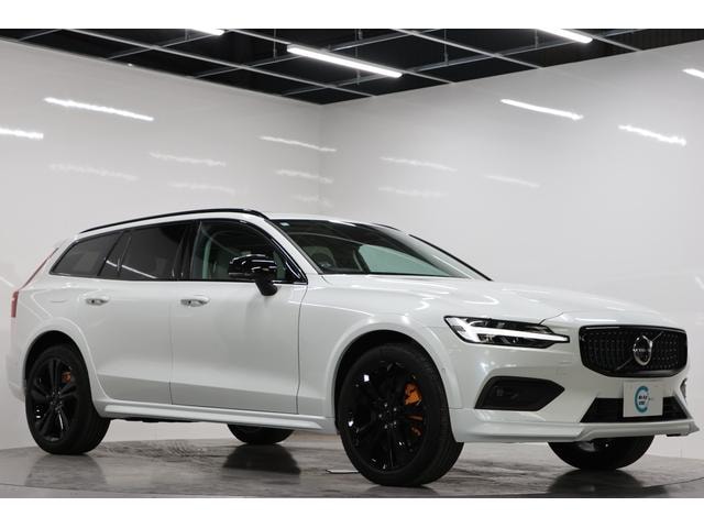 Volvo V60 2024 — фото автомобиля