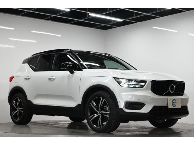 Volvo XC40 2019 — фото автомобиля 1