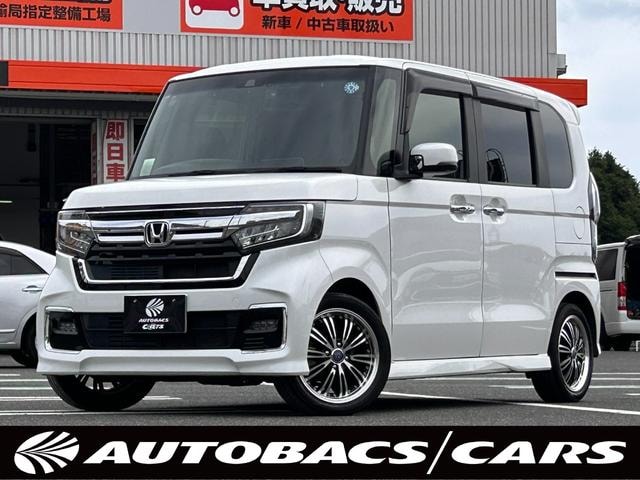 Honda N-BOX CUSTOM 2021 — фото автомобиля 1