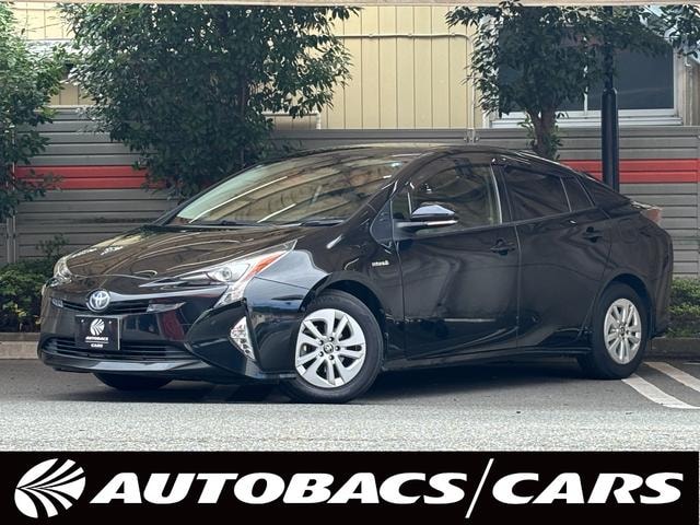 Toyota PRIUS 2017 — фото автомобиля 1