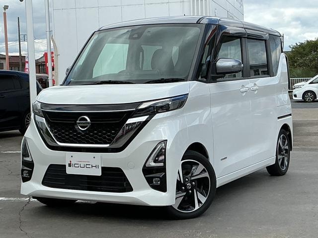 Nissan ROOX 2022 — фото автомобиля 1