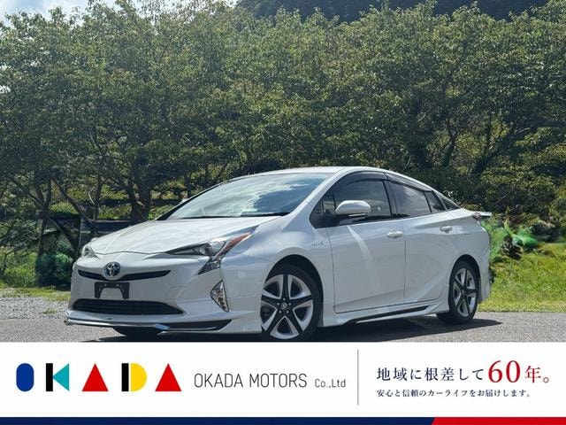 Toyota PRIUS 2018 — фото автомобиля 1