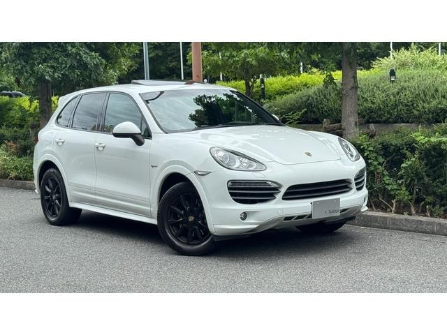 Porsche CAYENNE 2012 — фото автомобиля 1