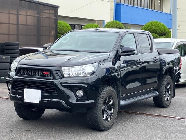 Toyota HILUX 2018 — фото автомобиля
