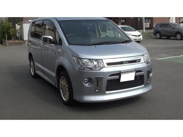 Mitsubishi DELICA D:5 2016 — фото автомобиля