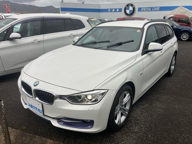 Bmw 3 SERIES 2012 — фото автомобиля 1