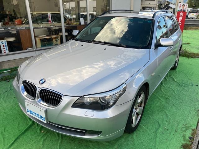 Bmw 5 SERIES 2010 — фото автомобиля