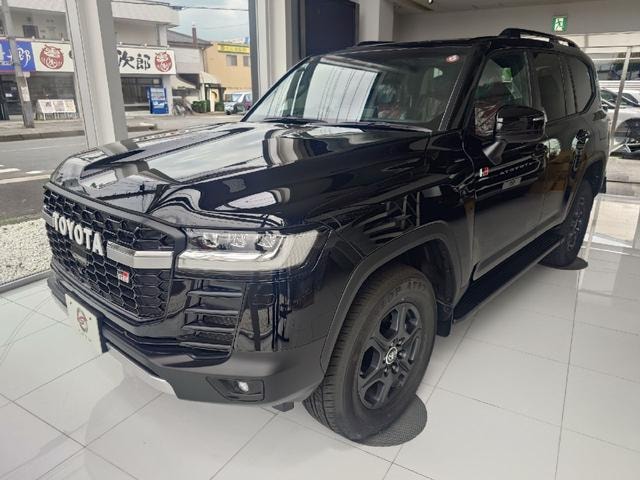 Toyota LAND CRUISER 2023 — фото автомобиля