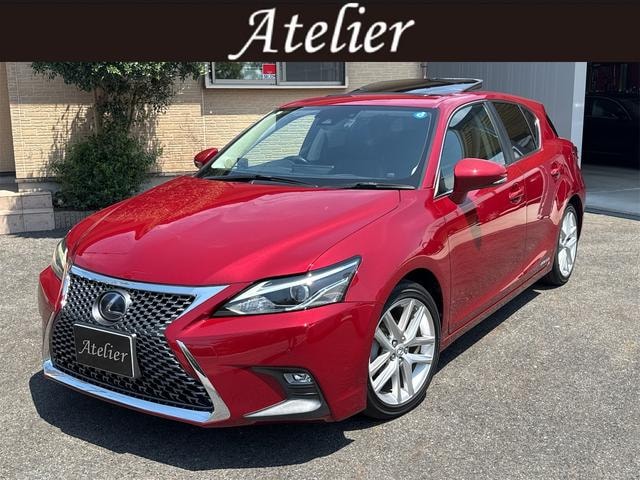 Lexus CT 2019 — фото автомобиля 1