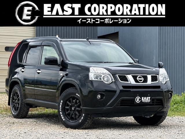 Nissan X-TRAIL 2013 — фото автомобиля 1