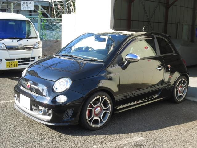 Abarth 595 2013 — фото автомобиля 1