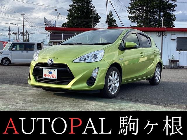 Toyota AQUA 2015 — фото автомобиля