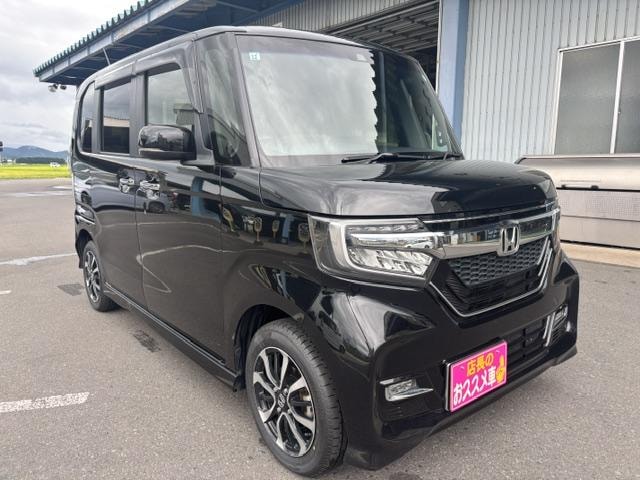 Honda N-BOX CUSTOM 2017 — фото автомобиля 1