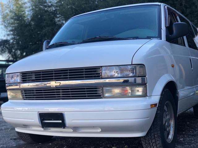 Chevrolet ASTRO 2003 — фото автомобиля 1