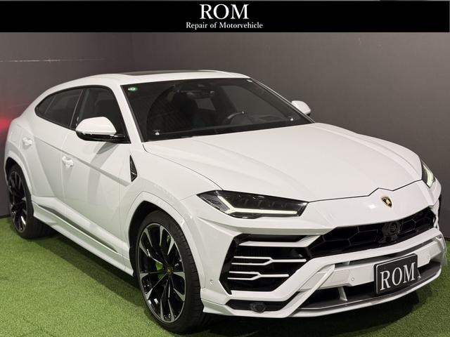 Lamborghini URUS 2019 — фото автомобиля