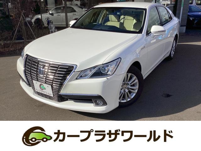 Toyota CROWN HYBRID 2013 — фото автомобиля 1