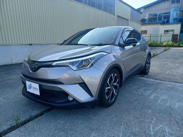 Toyota C-HR 2017 — фото автомобиля 1
