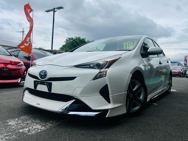 Toyota PRIUS 2016 — фото автомобиля 1