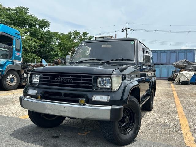Toyota LAND CRUISER PRADO 1992 — фото автомобиля