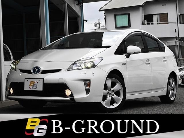 Toyota PRIUS 2014 — фото автомобиля