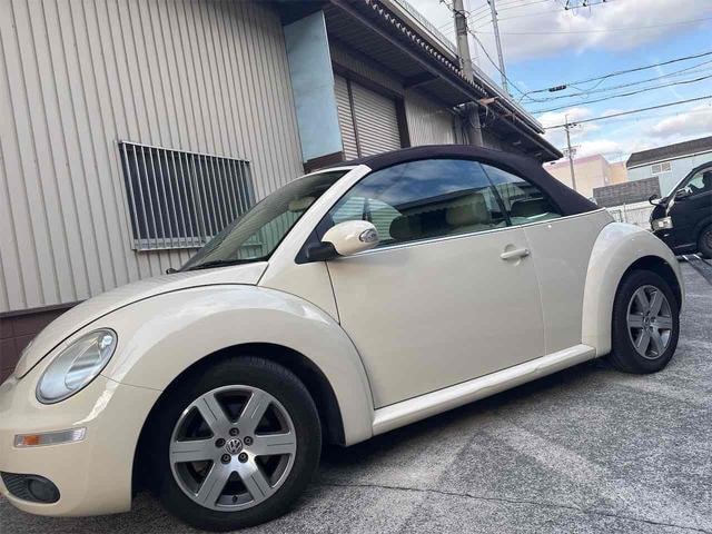 Volkswagen NEW BEETLE CABRIOLET 2008 — фото автомобиля
