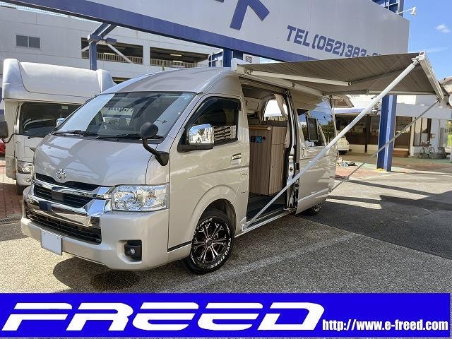 Toyota HIACE VAN 2022 — фото автомобиля