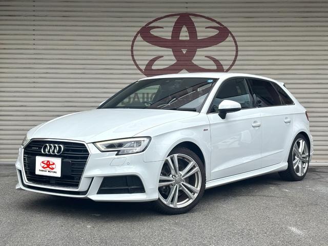 Audi A3 2019 — фото автомобиля 1