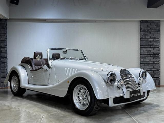 Morgan PLUS4 2026 — фото автомобиля