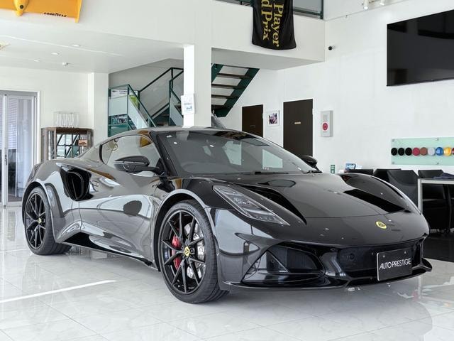 Lotus EMIRA 2024 — фото автомобиля 1