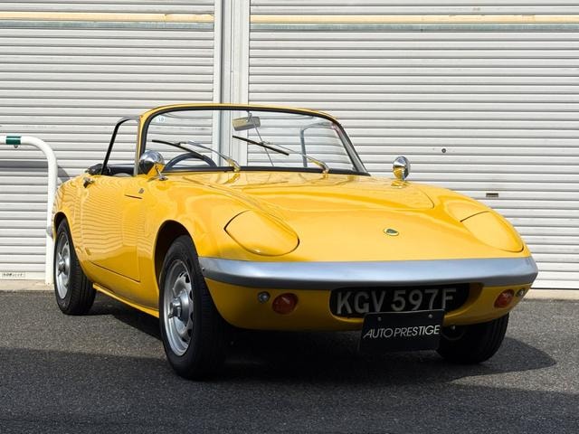 Lotus ELAN 1988 — фото автомобиля