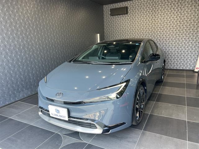 Toyota PRIUS 2023 — фото автомобиля 1