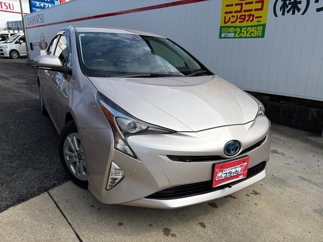 Toyota PRIUS 2017 — фото автомобиля 1