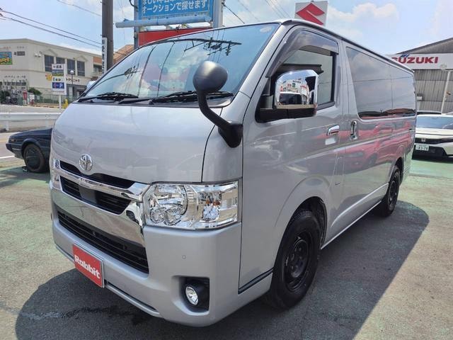 Toyota HIACE VAN 2022 — фото автомобиля 1