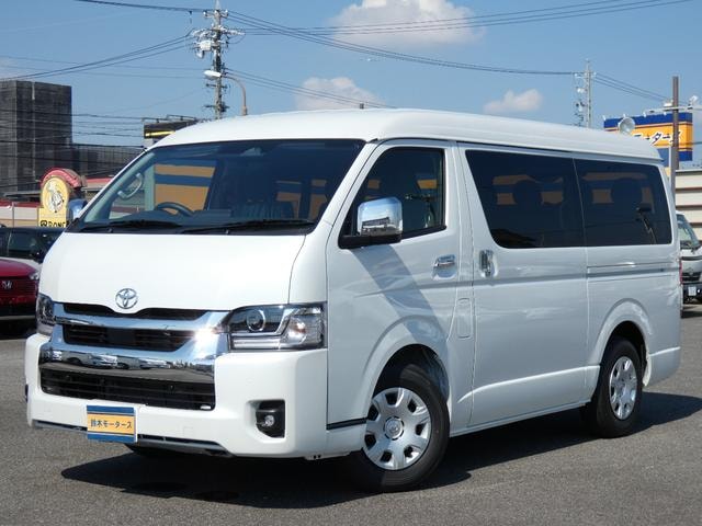 Toyota HIACE WAGON 2026 — фото автомобиля