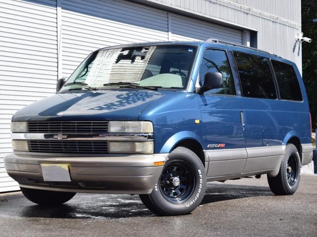 Chevrolet ASTRO 2001 — фото автомобиля 1