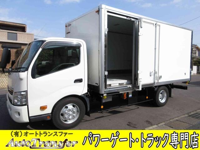 Hino DUTRO 2017 — фото автомобиля 1
