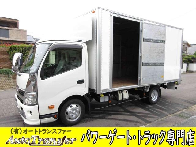 Hino DUTRO 2017 — фото автомобиля 1