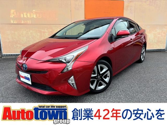 Toyota PRIUS 2017 — фото автомобиля 1