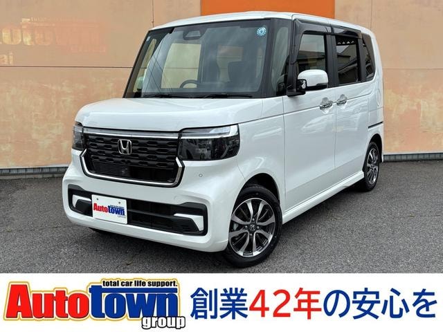 Honda N-BOX CUSTOM 2026 — фото автомобиля 1