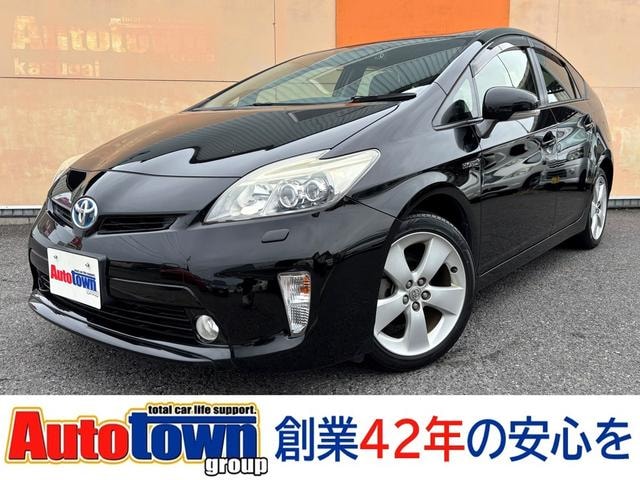 Toyota PRIUS 2015 — фото автомобиля 1