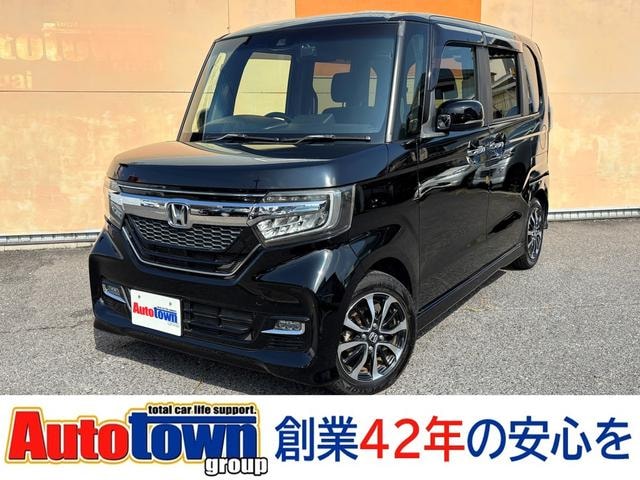 Honda N-BOX CUSTOM 2019 — фото автомобиля 1