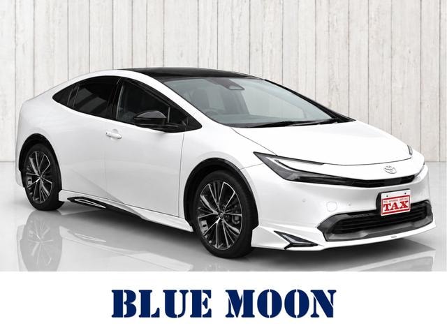 Toyota PRIUS 2023 — фото автомобиля