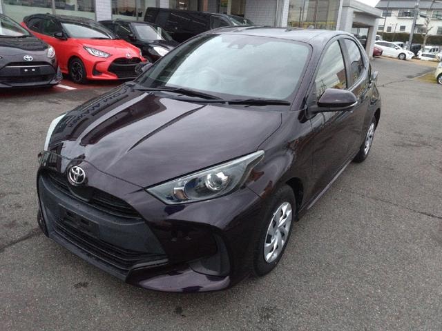 Toyota YARIS 2020 — фото автомобиля