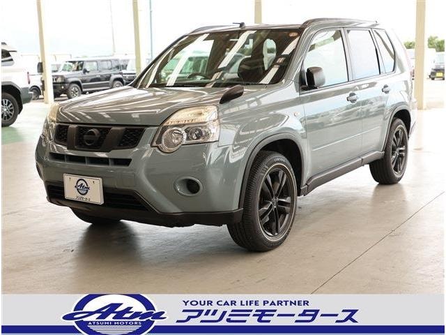 Nissan X-TRAIL 2012 — фото автомобиля 1