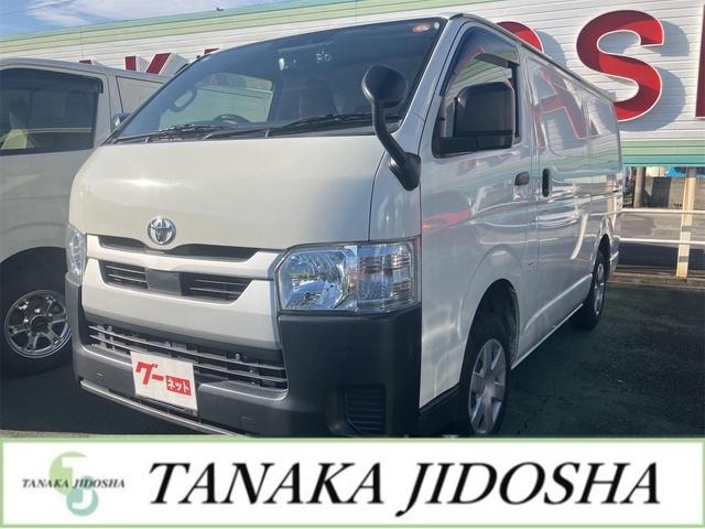 Toyota HIACE VAN 2022 — фото автомобиля