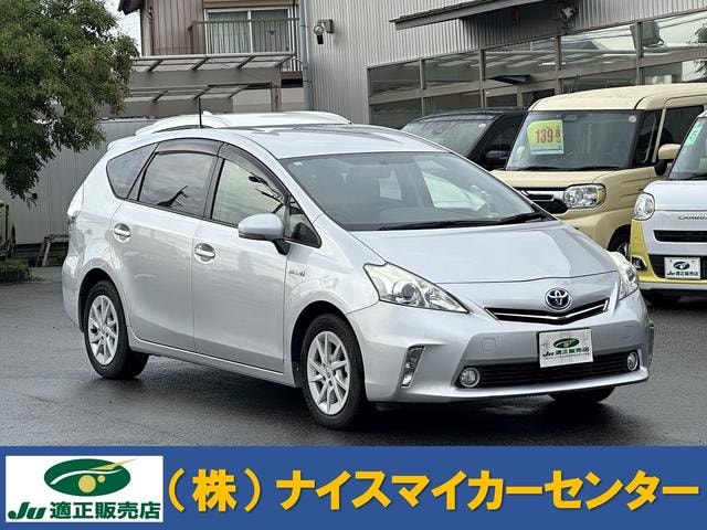 Toyota PRIUS ALPHA 2013 — фото автомобиля