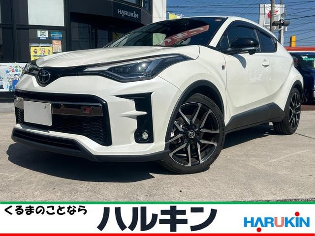 Toyota C-HR 2019 — фото автомобиля 1